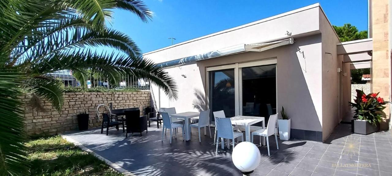 Bed and Breakfast Bellatmosfera Trani Exterior foto