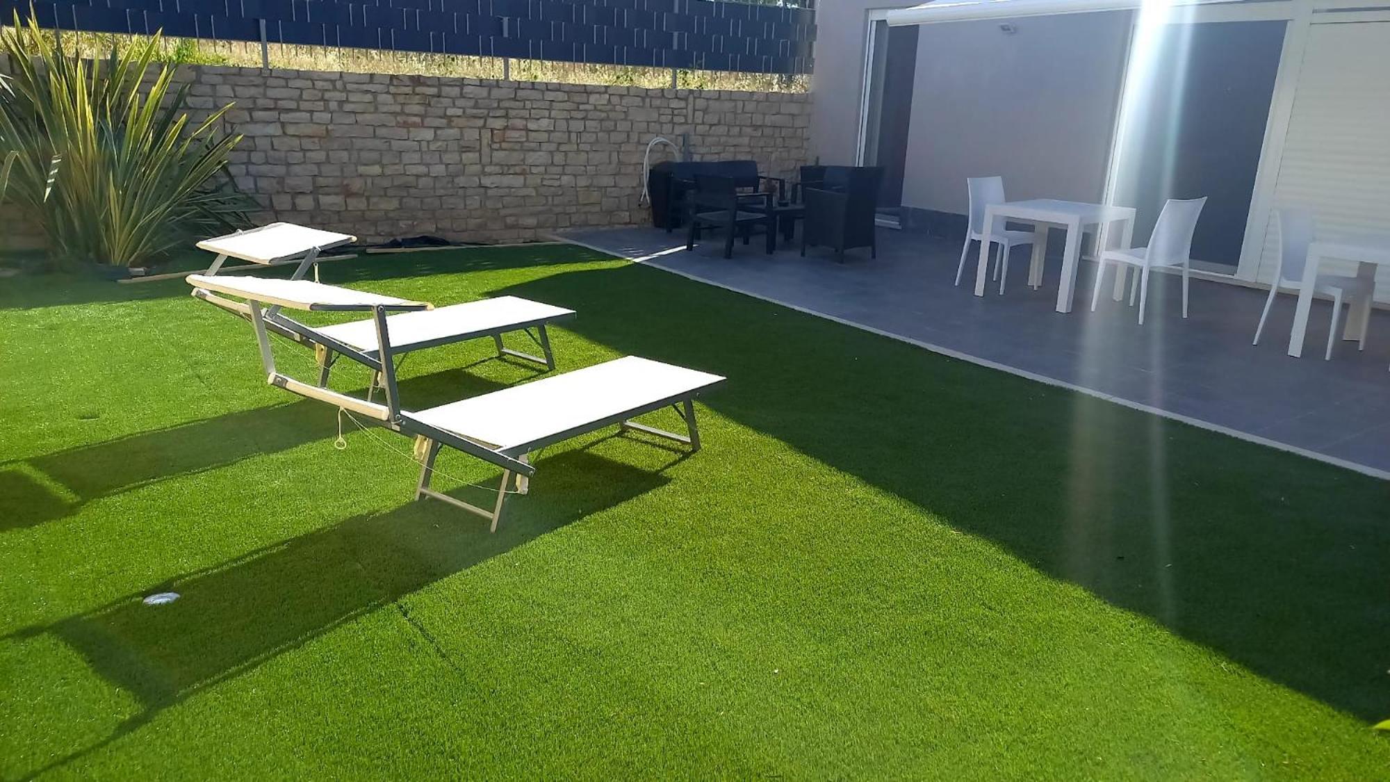 Bed and Breakfast Bellatmosfera Trani Exterior foto